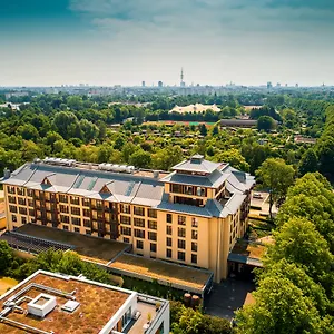 https://lindner-park-hotel-hagenbeck.hamburg-hotels-de.com